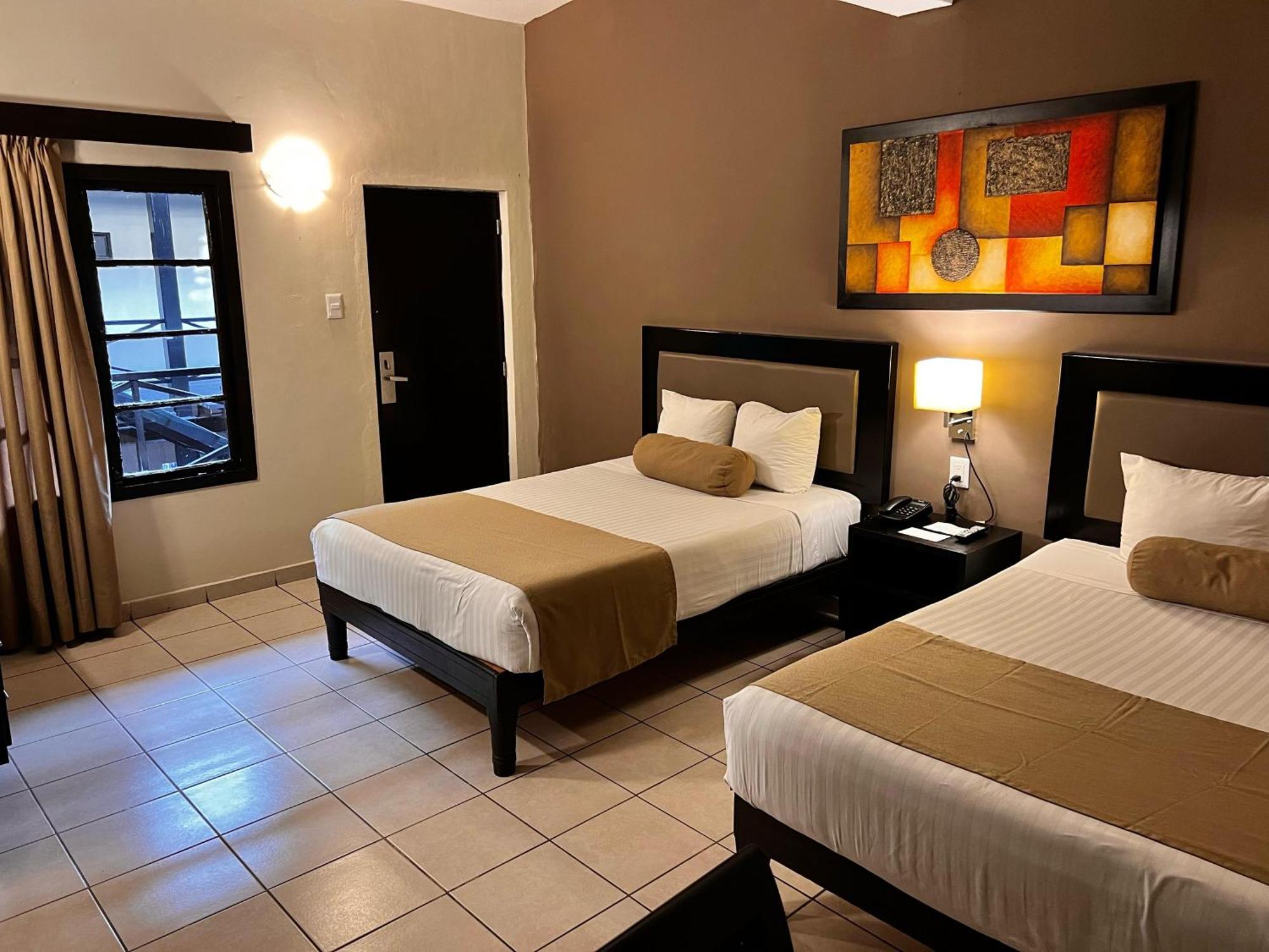 Hotel La Siesta Malecon Mazatlan Room photo