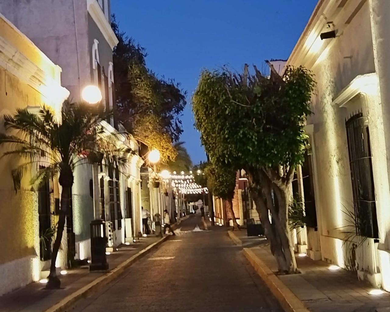 Hotel La Siesta Malecon Mazatlan Exterior photo