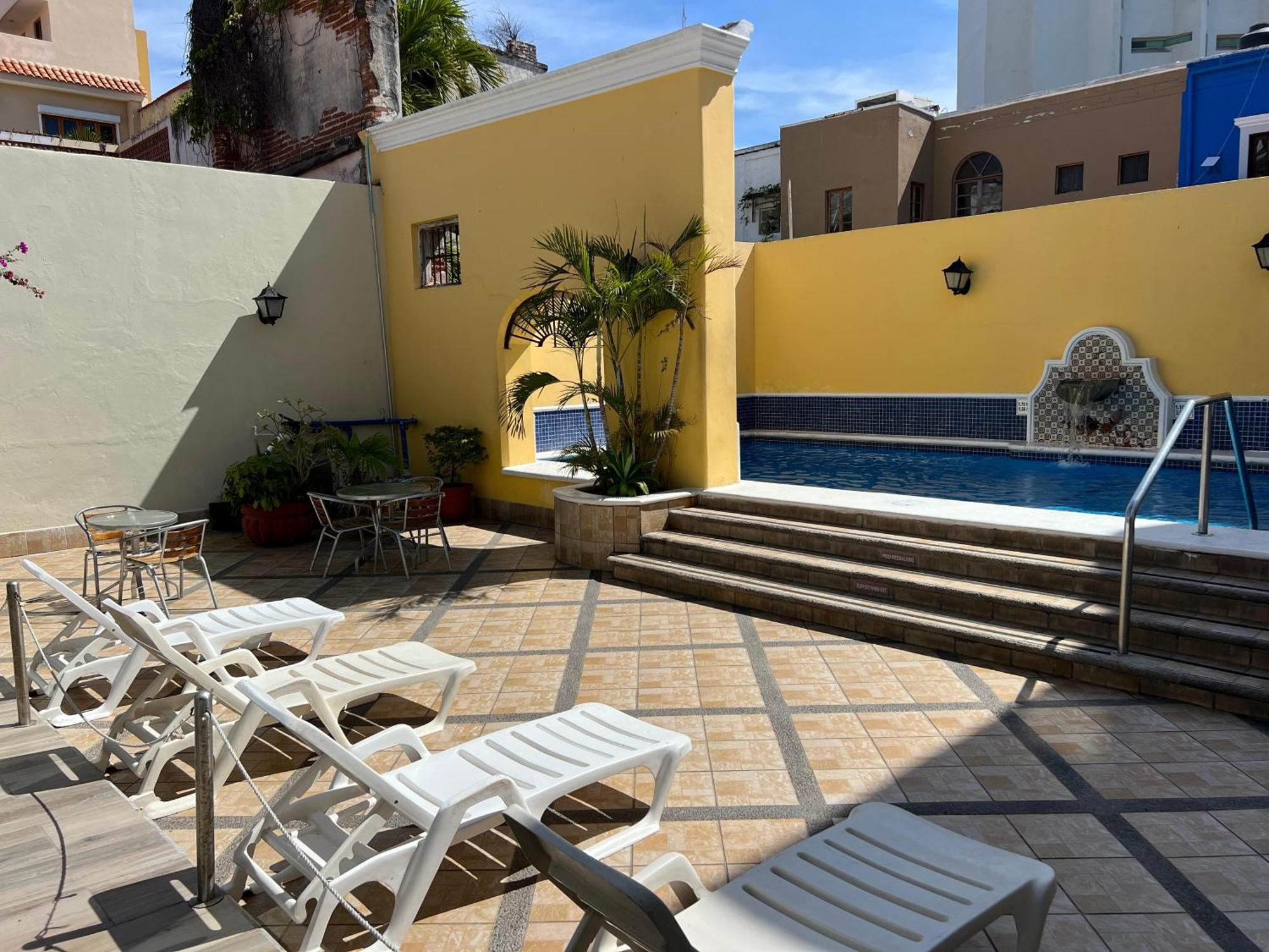 Hotel La Siesta Malecon Mazatlan Exterior photo