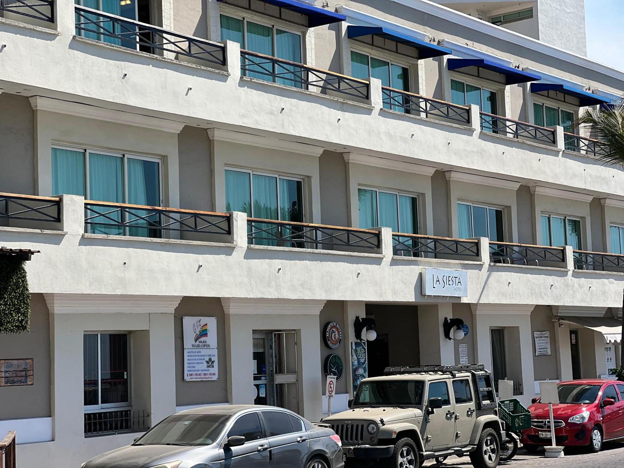 Hotel La Siesta Malecon Mazatlan Exterior photo