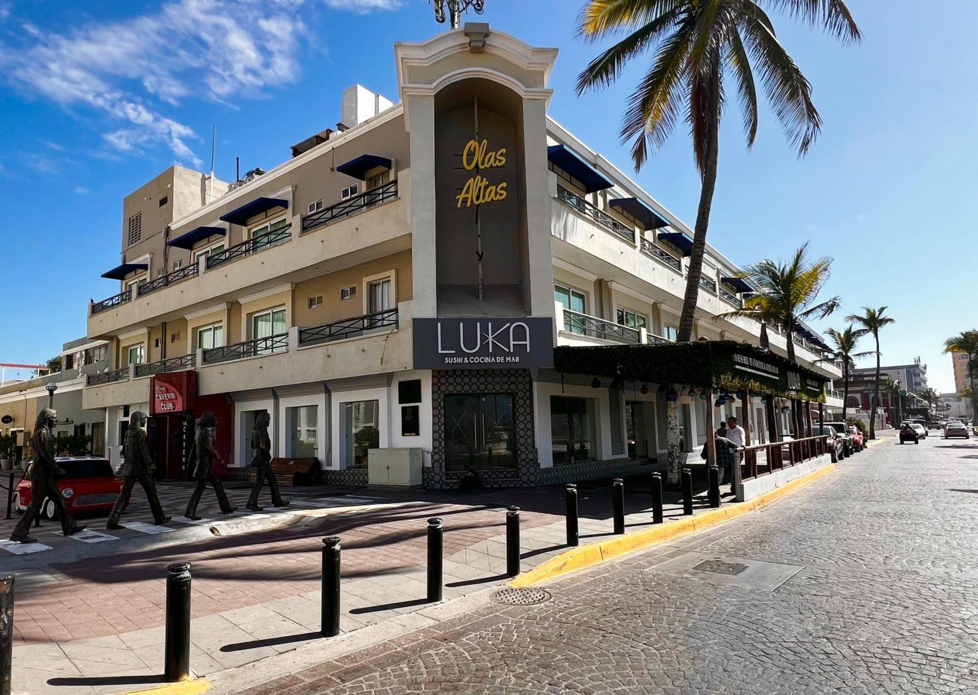Hotel La Siesta Malecon Mazatlan Exterior photo